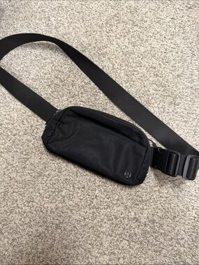 lululemon athletica Black Fanny pack